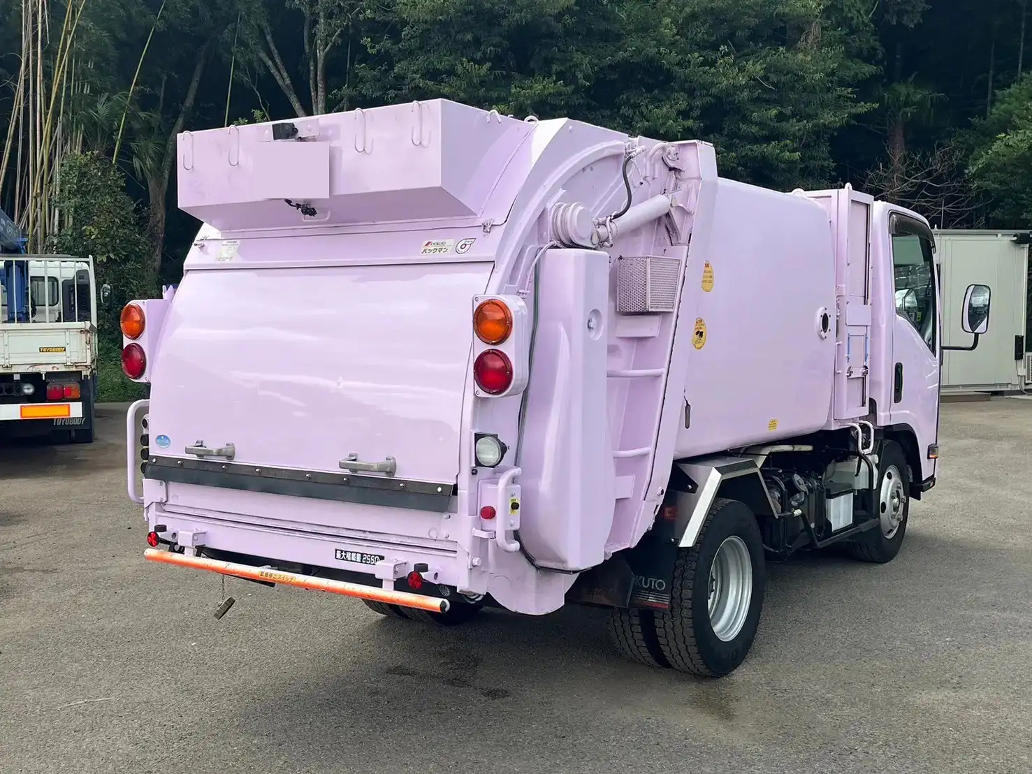 いすゞ エルフ 小型 パッカー車 巻き込み式 回転ダンプ式の中古トラック画像3