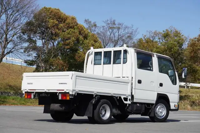 マツダ タイタン 小型 平ボディ Wキャブ 床鉄板の中古トラック画像3