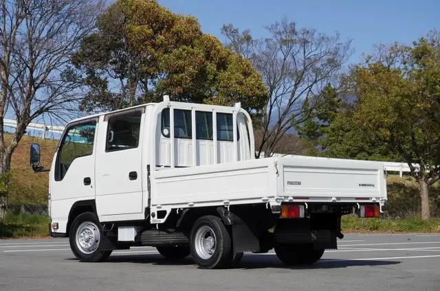 マツダ タイタン 小型 平ボディ Wキャブ 床鉄板の中古トラック画像4