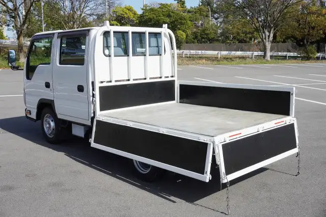 マツダ タイタン 小型 平ボディ Wキャブ 床鉄板の中古トラック画像8