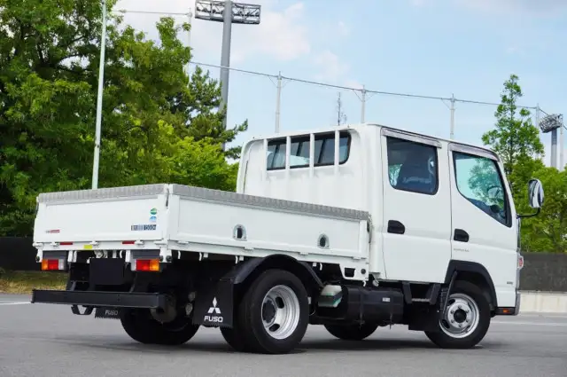 三菱 キャンター 小型 平ボディ Wキャブ TPG-FBA00の中古トラック画像3