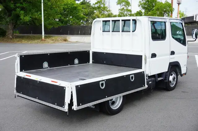 三菱 キャンター 小型 平ボディ Wキャブ TPG-FBA00の中古トラック画像5