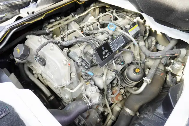 三菱 キャンター 小型 平ボディ Wキャブ TPG-FBA00の中古トラック画像19