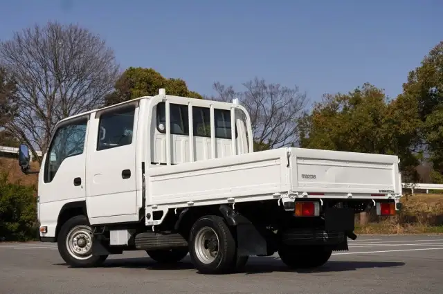 マツダ タイタン 小型 平ボディ Wキャブ 床鉄板の中古トラック画像4