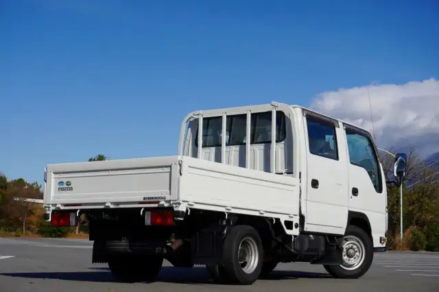 マツダ タイタン 小型 平ボディ Wキャブ 床鉄板の中古トラック画像3