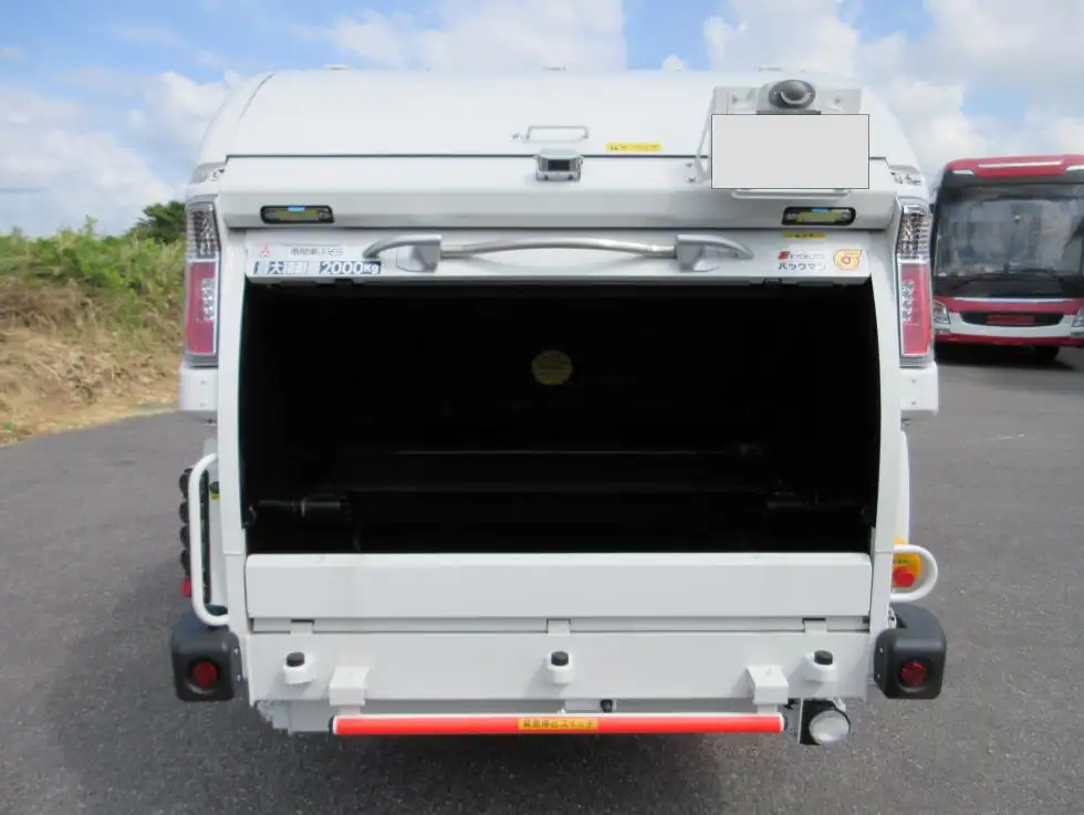 三菱 キャンター 小型 パッカー車 巻き込み式 回転ダンプ式の中古トラック画像4