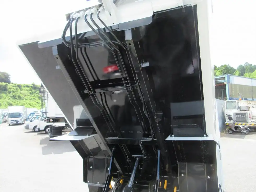 三菱 キャンター 小型 パッカー車 巻き込み式 回転ダンプ式の中古トラック画像13