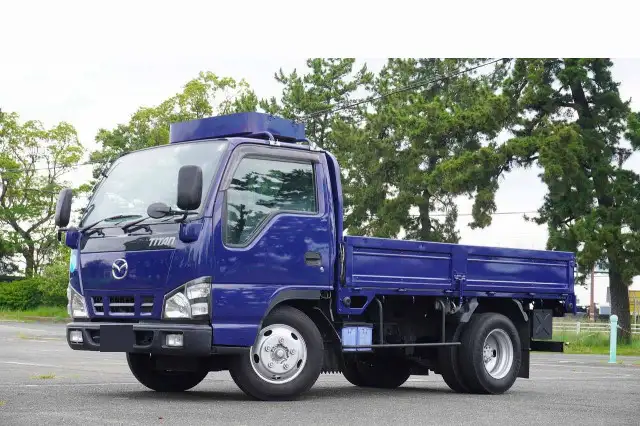 マツダ タイタン 小型 平ボディ 床鉄板 PB-LKR81Aの中古トラック画像1