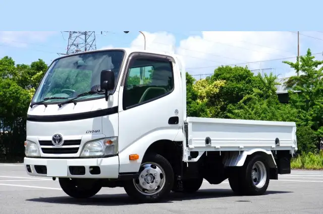トヨタ ダイナ 小型 平ボディ LDF-KDY221 H24の中古トラック画像1