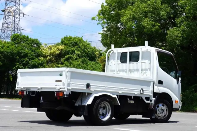 トヨタ ダイナ 小型 平ボディ LDF-KDY221 H24の中古トラック画像3