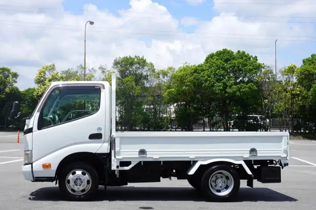 トヨタ ダイナ 小型 平ボディ LDF-KDY221 H24の中古トラック画像5