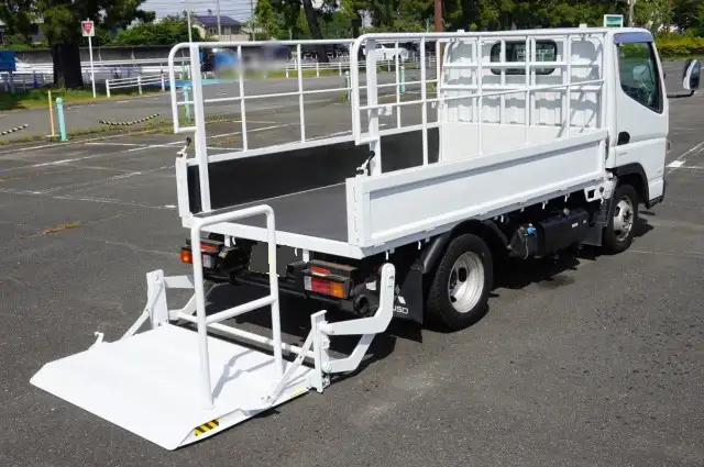 三菱 キャンター 小型 平ボディ パワーゲート 床鉄板の中古トラック画像7