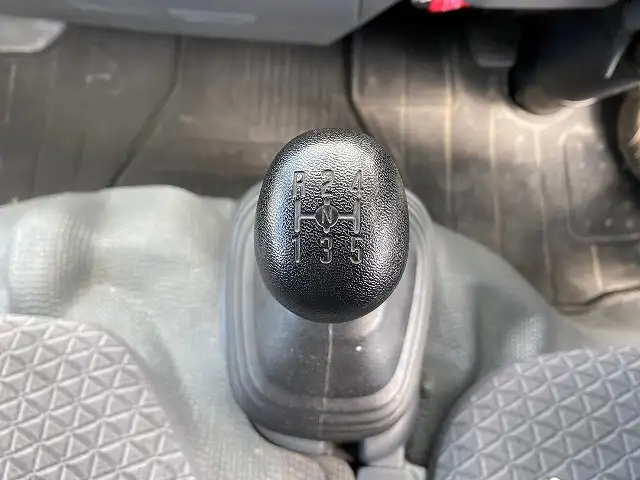 日産 アトラス 小型 平ボディ 10尺 2RG-AHR88A の中古トラック 日産 アトラス 小型 平ボディ 10尺 2RG-AHR88A の中古トラック
