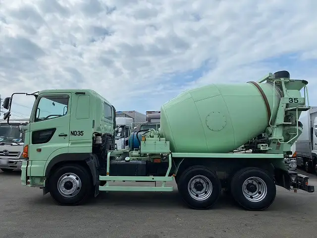 日野 プロフィア 大型 ミキサー・ポンプ ベッド BDG-FS1EKXAの中古トラック画像5