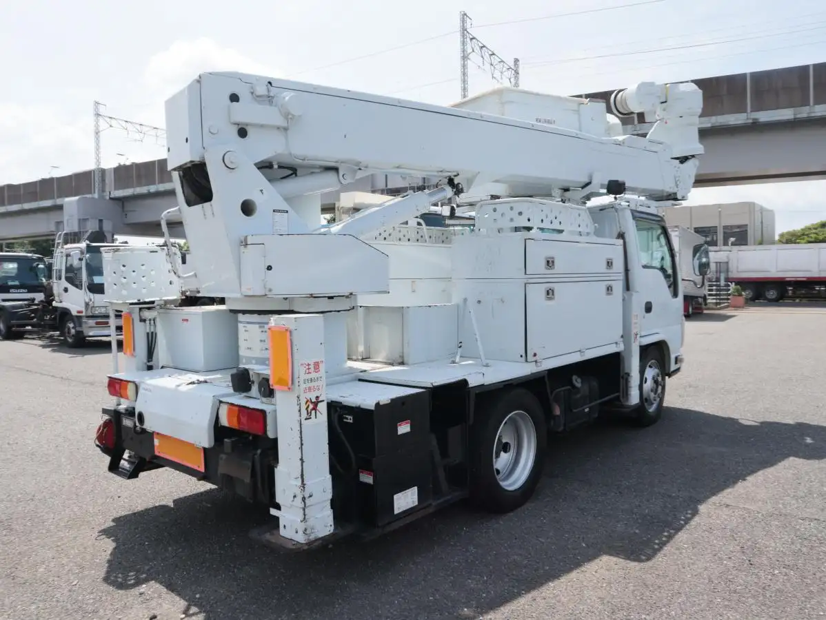 いすゞ エルフ 小型 高所・建柱車 高所作業車 電工仕様の中古トラック画像3