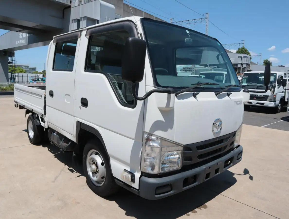 マツダ タイタン 小型 平ボディ Wキャブ 床鉄板の中古トラック画像2
