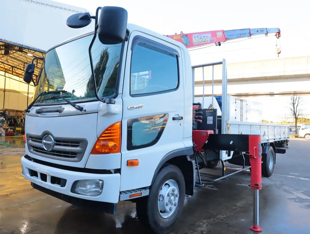 日野 レンジャー 中型/増トン クレーン付 4段 ラジコンの中古トラック画像1
