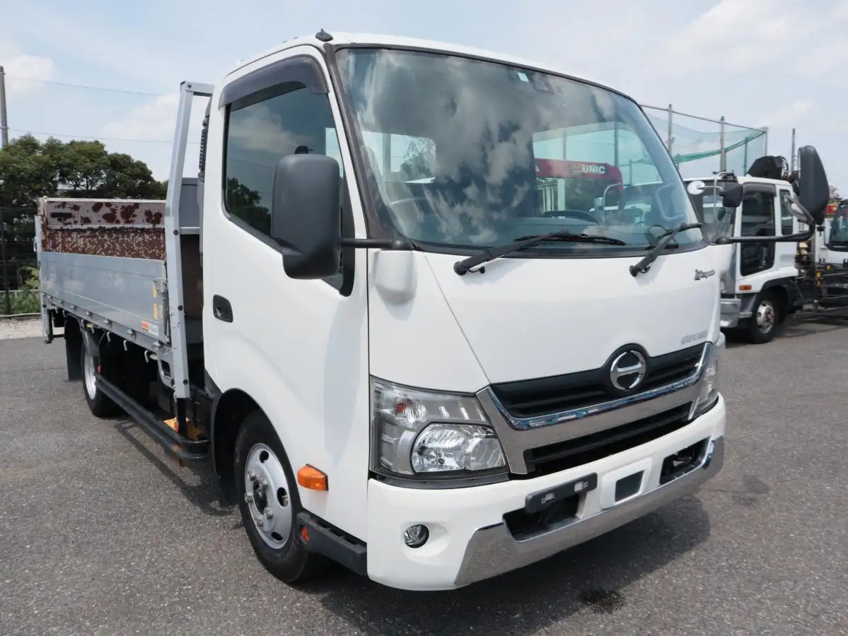 日野 デュトロ 小型 平ボディ パワーゲート 床鉄板の中古トラック画像2