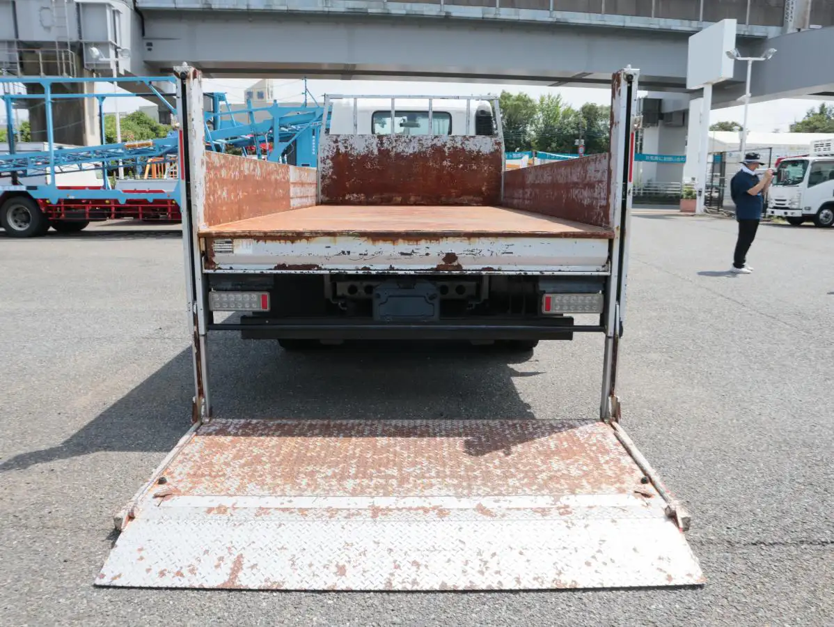 日野 デュトロ 小型 平ボディ パワーゲート 床鉄板の中古トラック画像5