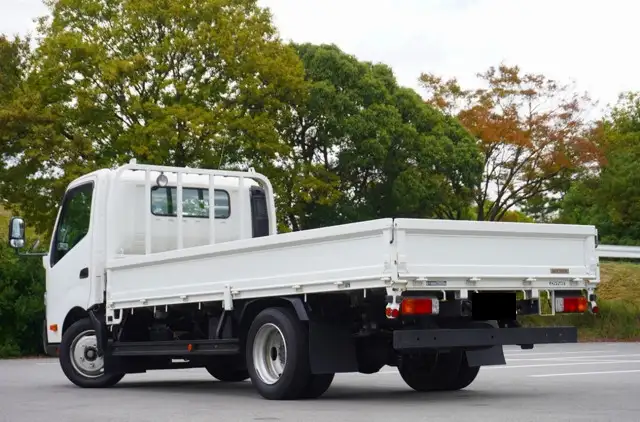 トヨタ ダイナ 小型 平ボディ 床鉄板 TPG-XZU710の中古トラック画像4