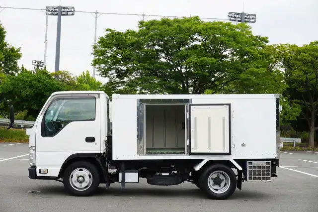 いすゞ エルフ 小型 冷凍冷蔵 低温 2室の中古トラック画像5