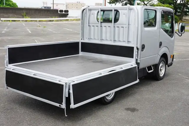 日産 アトラス 小型 平ボディ Wキャブ TKG-SZ2F24の中古トラック画像6