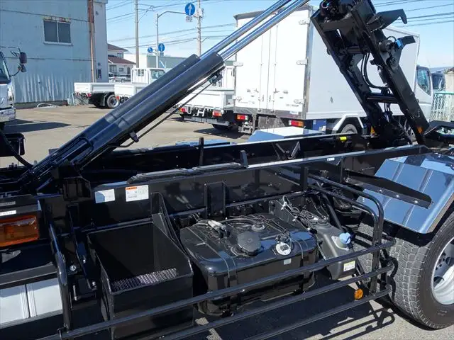 三菱 ファイター 中型/増トン アームロール ツインホイスト 2KG-FK72FZの中古トラック画像5