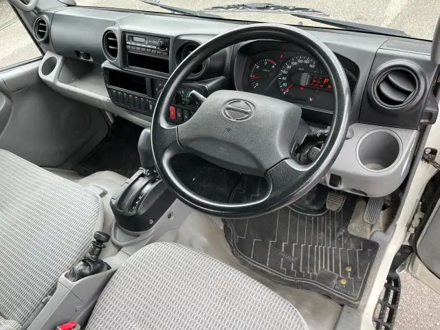 日野 デュトロ 小型 平ボディ 床鉄板 TKG-XZU655Mの中古トラック画像8