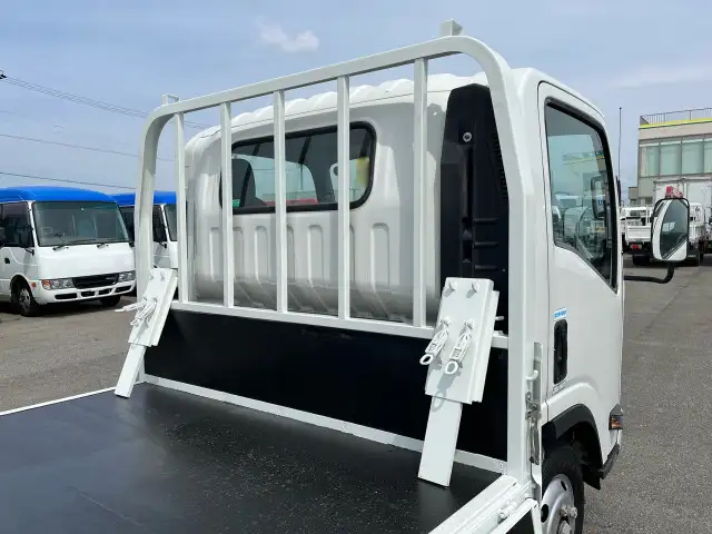 いすゞ エルフ 小型 平ボディ TPG-NPR85AR H27の中古トラック画像6