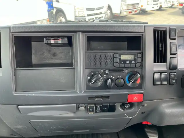 いすゞ エルフ 小型 平ボディ TPG-NPR85AR H27の中古トラック画像10