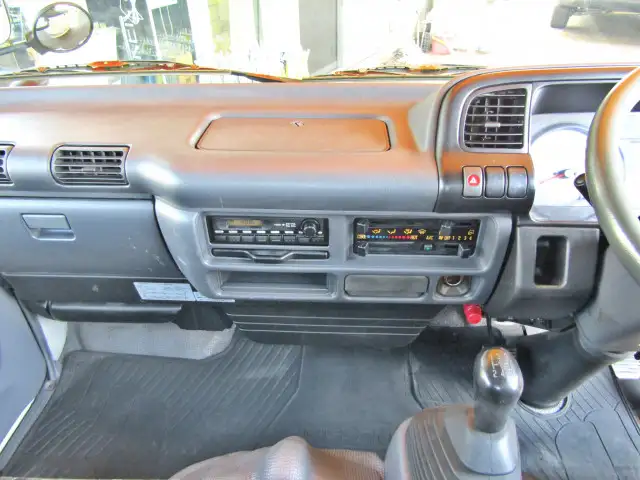 日産 アトラス 小型 平ボディ KR-AHR69 H17の中古トラック画像12