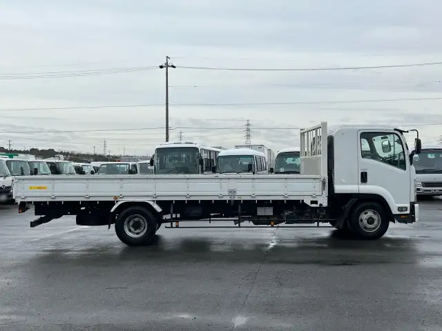 いすゞ フォワード 中型/増トン 平ボディ ベッド TKG-FRR90S2の中古トラック画像2