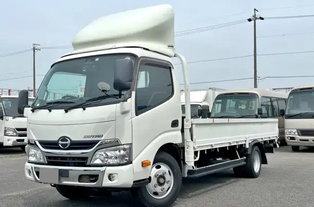 日野 デュトロ 小型 平ボディ TPG-XZU655M H31/R1の中古トラック画像1