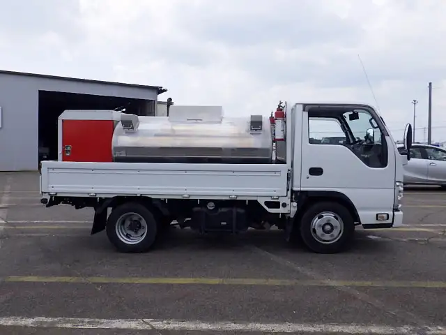 いすゞ エルフ 小型 タンク車 ローリー TRG-NJR85A の中古 いすゞ エルフ 小型 タンク車 ローリー TRG-NJR85A の中古