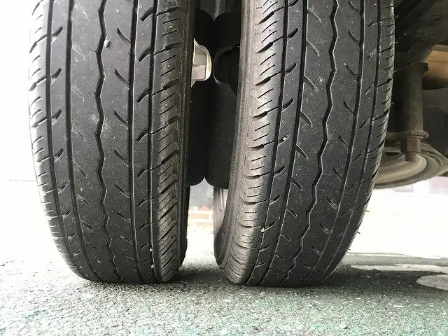 いすゞ エルフ 小型 平ボディ パワーゲート KR-NHR69の中古トラック画像19