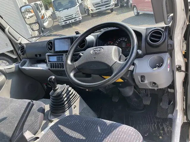 トヨタ トヨエース 小型 冷凍冷蔵 低温 スタンバイの中古トラック画像9