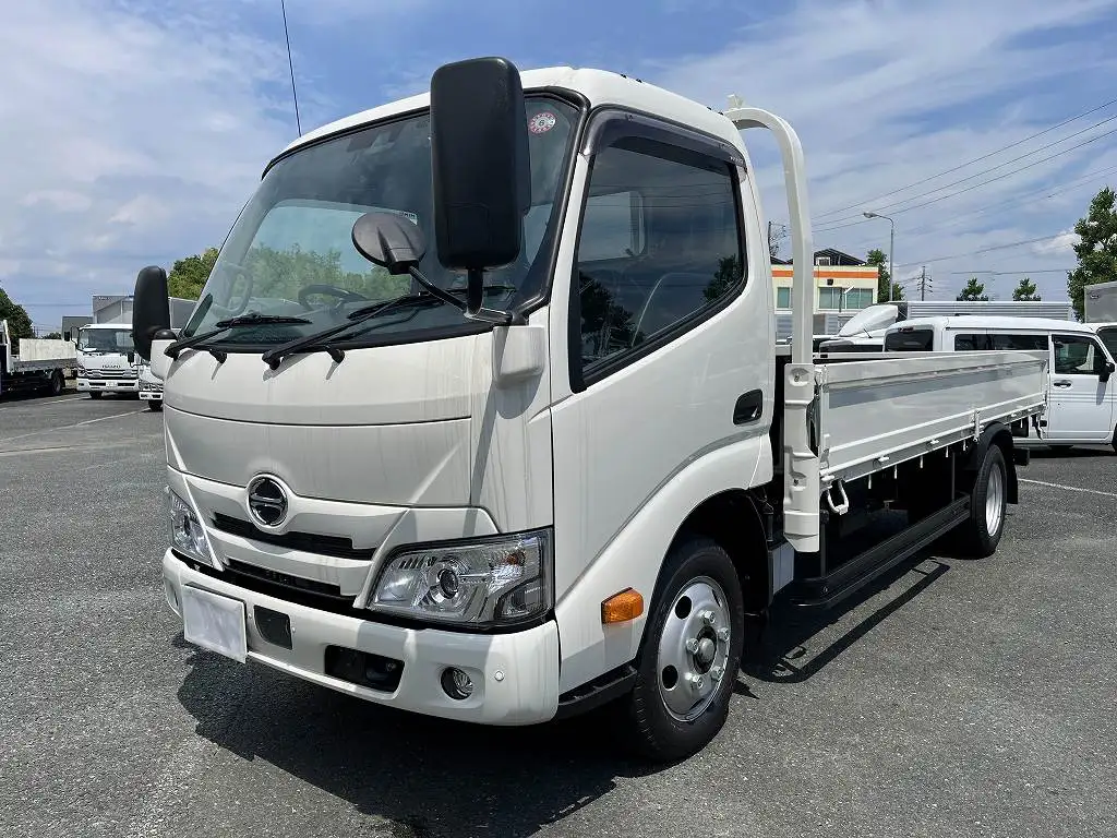 日野 デュトロ 小型 平ボディ 2KG-XZU655M R5 の中古トラック【車両No.170275】