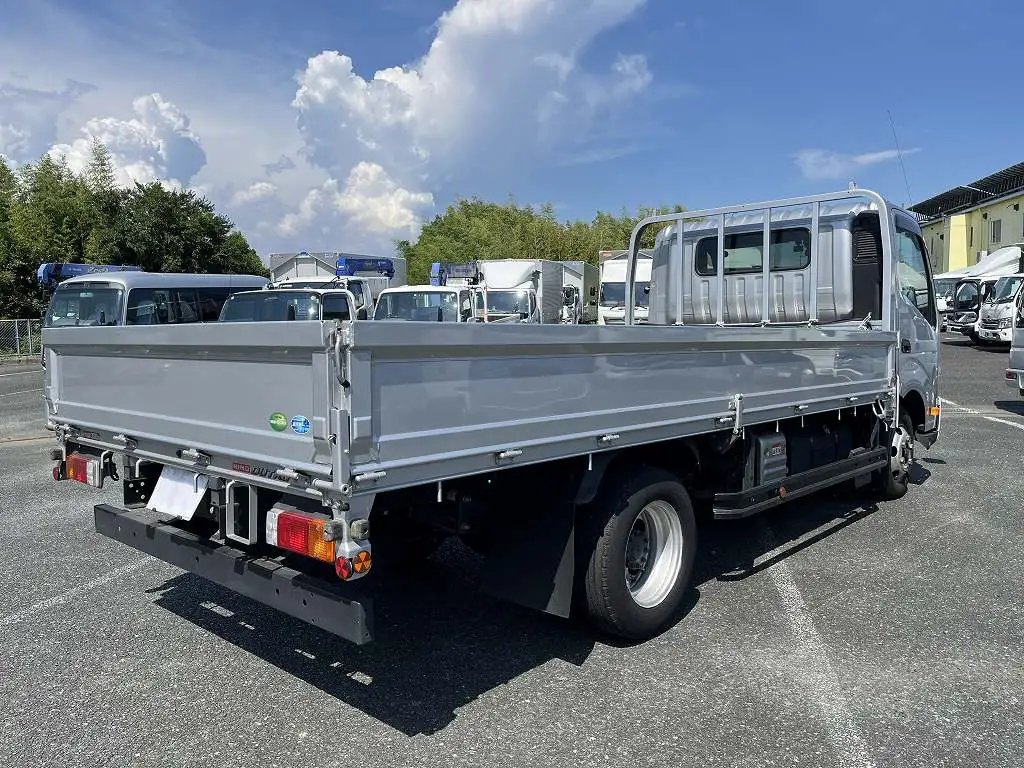 日野 デュトロ 小型 平ボディ 2RG-XZU712M R2の中古トラック画像3