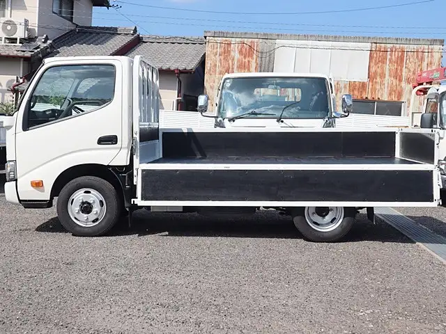 トヨタ ダイナ 小型 平ボディ TPG-XZU605 H31/R1の中古トラック画像7