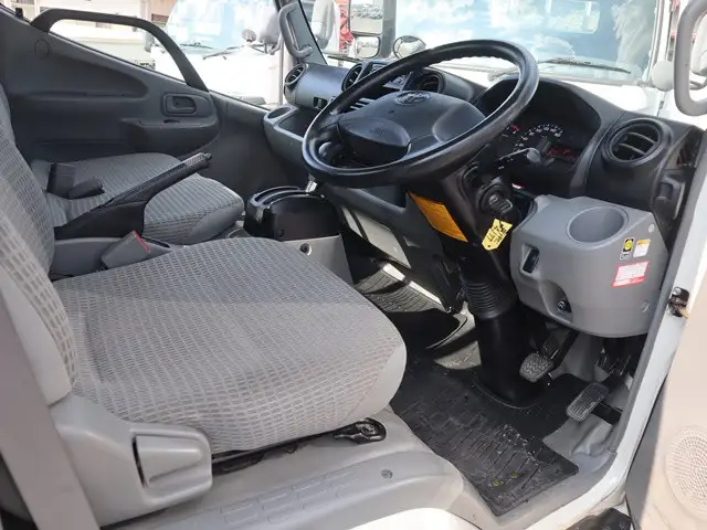 トヨタ ダイナ 小型 平ボディ TPG-XZU605 H31/R1の中古トラック画像11