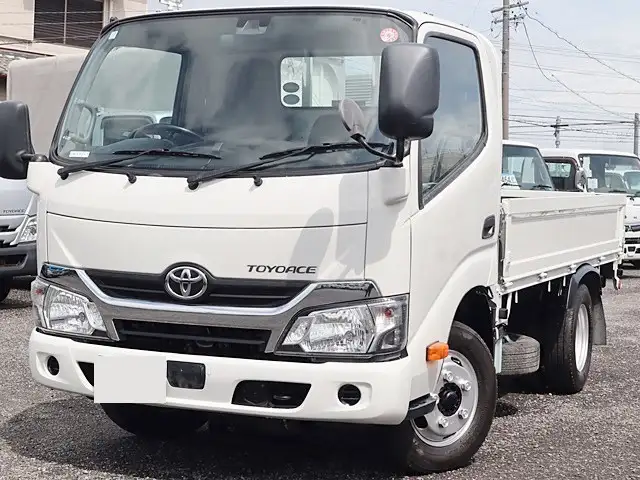 トヨタ トヨエース 小型 平ボディ TPG-XZC605 H30の中古トラック画像1