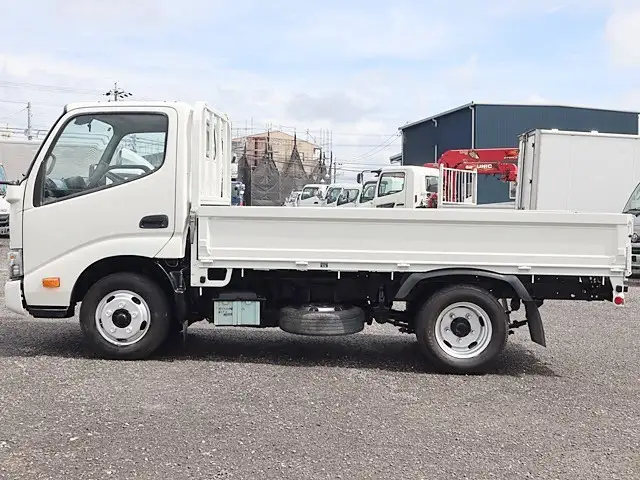 トヨタ トヨエース 小型 平ボディ TPG-XZC605 H30の中古トラック画像6