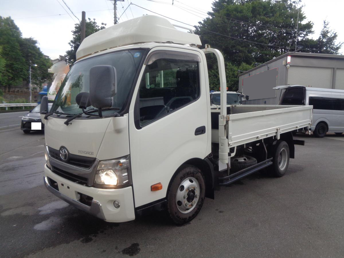 トヨタ トヨエース 小型 平ボディ TKG-XZU700 H27｜画像1