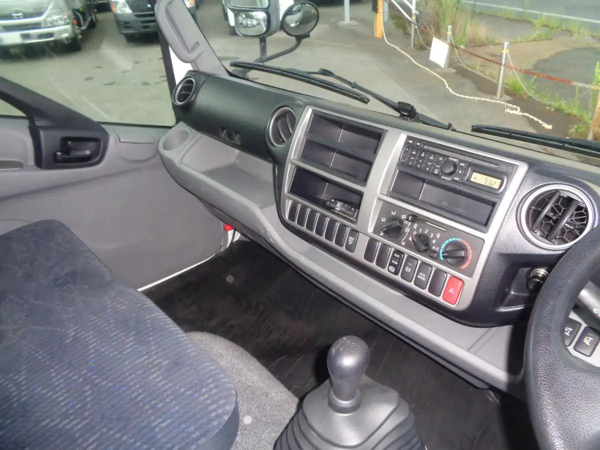 トヨタ トヨエース 小型 平ボディ TKG-XZU700 H27の中古トラック画像16