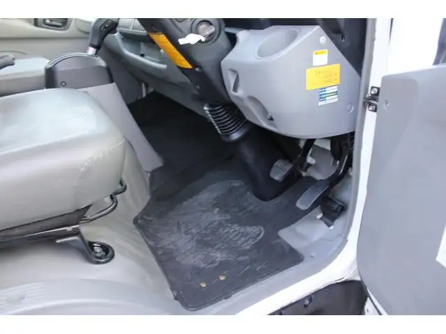 日野 デュトロ 小型 平ボディ  H27の中古トラック画像9