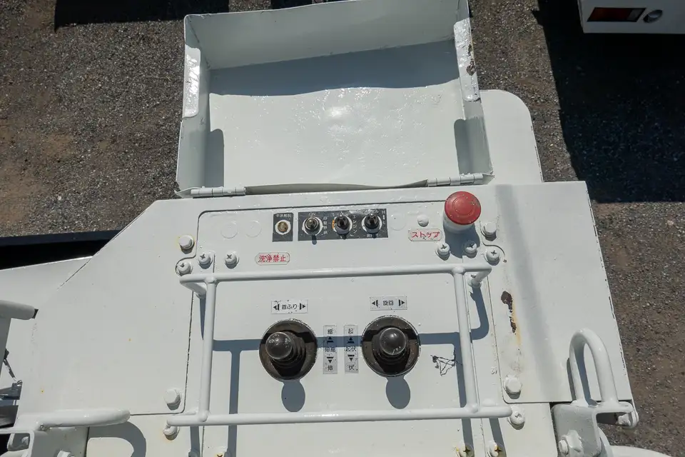 いすゞ エルフ 小型 高所・建柱車 高所作業車 BDG-NKR85Nの中古トラック画像7