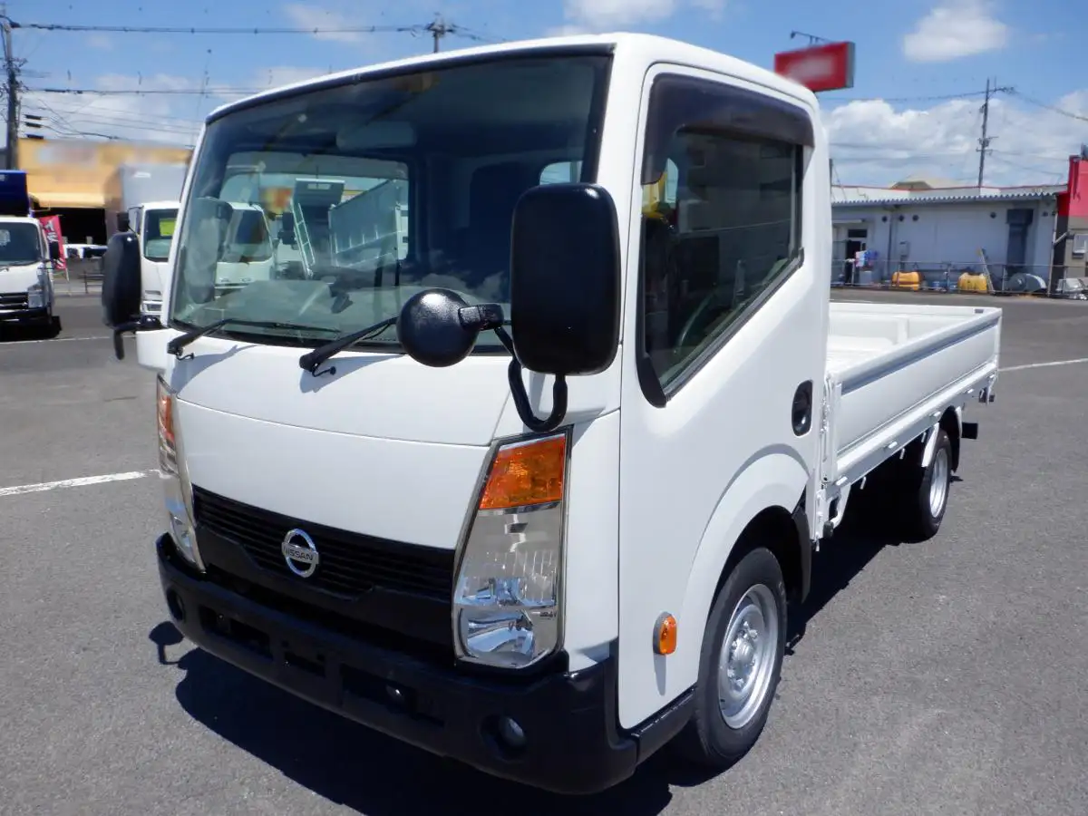 日産 アトラス 小型 平ボディ 床鉄板 SKG-SZ2F24の中古トラック画像1