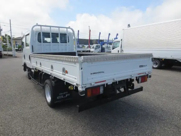 いすゞ エルフ 小型 平ボディ Wキャブ TRG-NLR85ARの中古トラック画像7