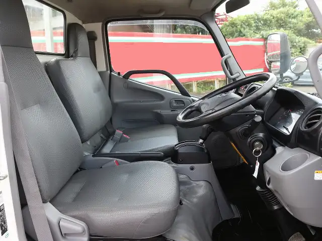 日野 デュトロ 小型 平ボディ TPG-XZU605M H29の中古トラック画像11
