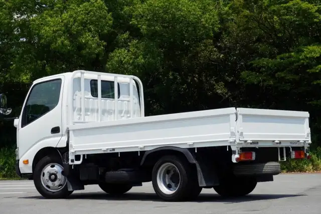 トヨタ ダイナ 小型 平ボディ TPG-XZC605 H30の中古トラック画像4